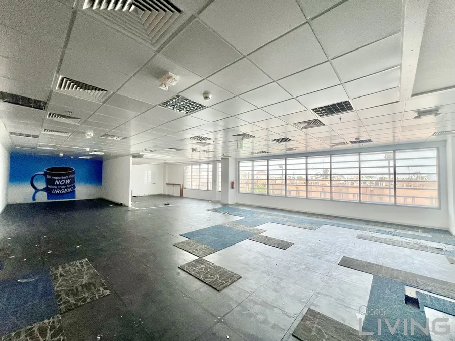 IMG_7652-1762151858101-1245235000-4362_900x675